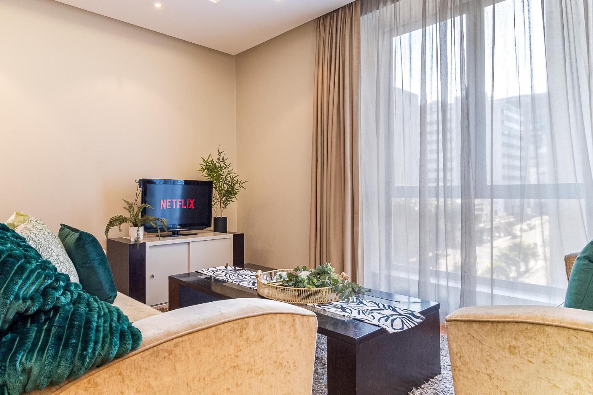 2 Bedroom Unit In Centre Appartement *