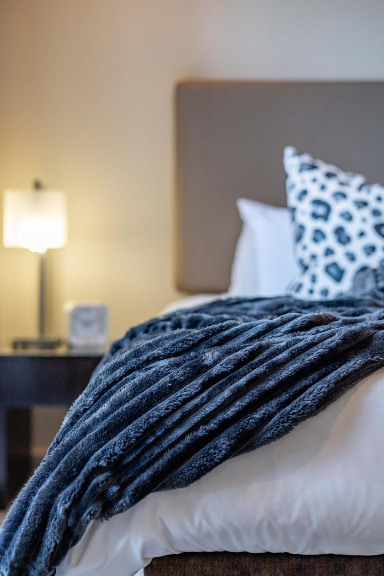 2 Bedroom Unit In Centre